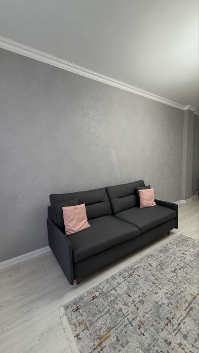 Мягкая мебель -диван