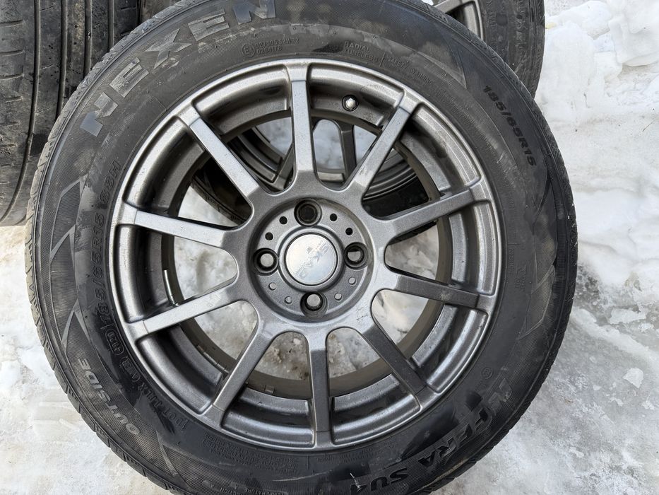 Продам диски с резиной