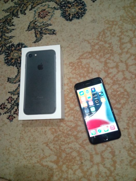 Ipone 7 32g, 86 emkost