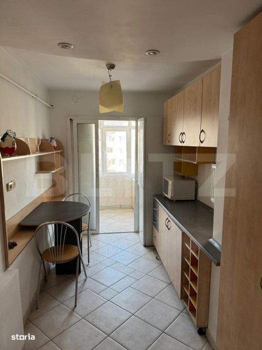 Apartament 2 camere de vanzare, 44 mp, zona Palas