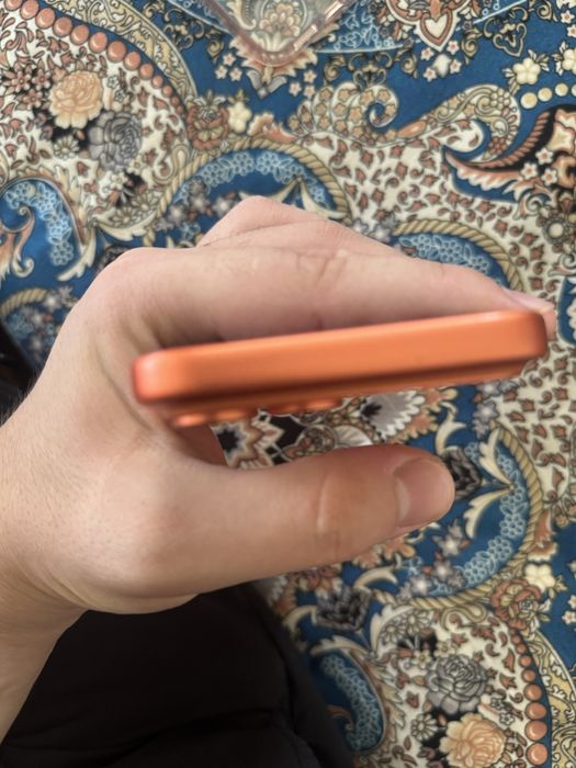 Srochna sotiladi Iphone 17 pro max orange  256gb