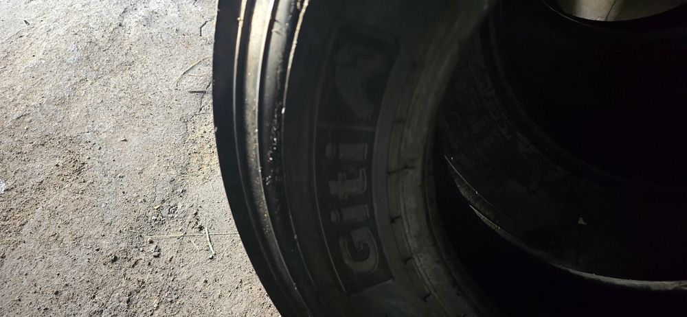 Продам резину 235 75 r17.5