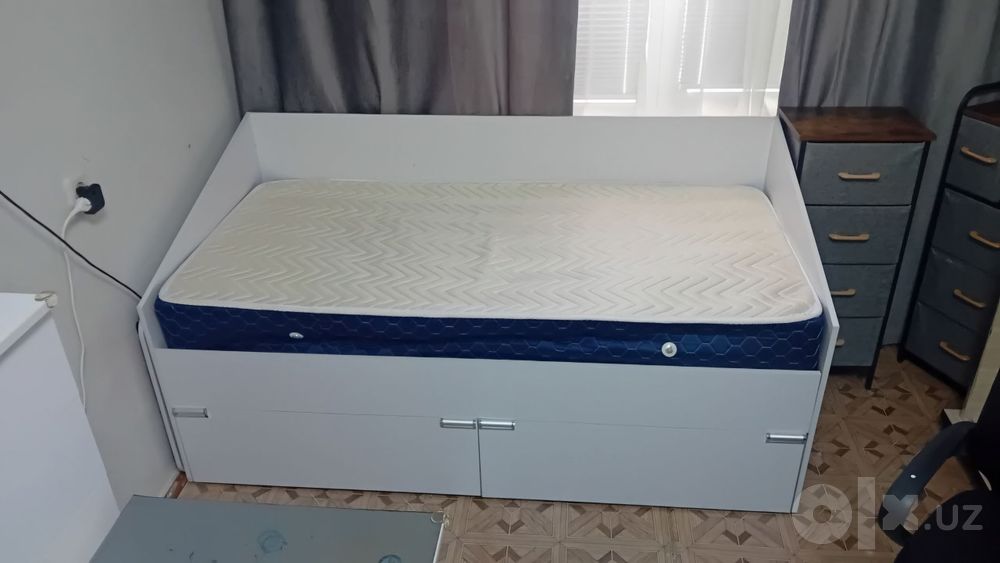 Срочно продам кровать ,почти новая