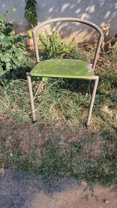 Продавам столове 4бр.