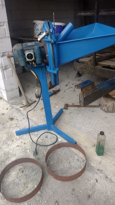 Moara cereale cu ciocanele electrica