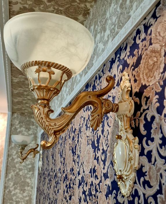 Люстра большая продается