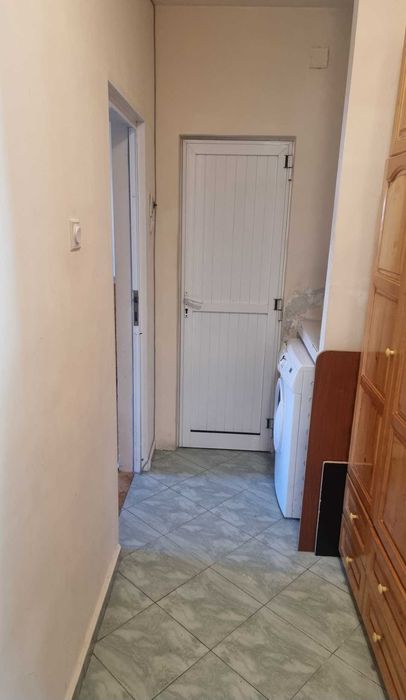 Дава се под наем Тристаен апартамент в Пловдив, Кършияка - 80 кв.м за 382.5 € - Снимка #4