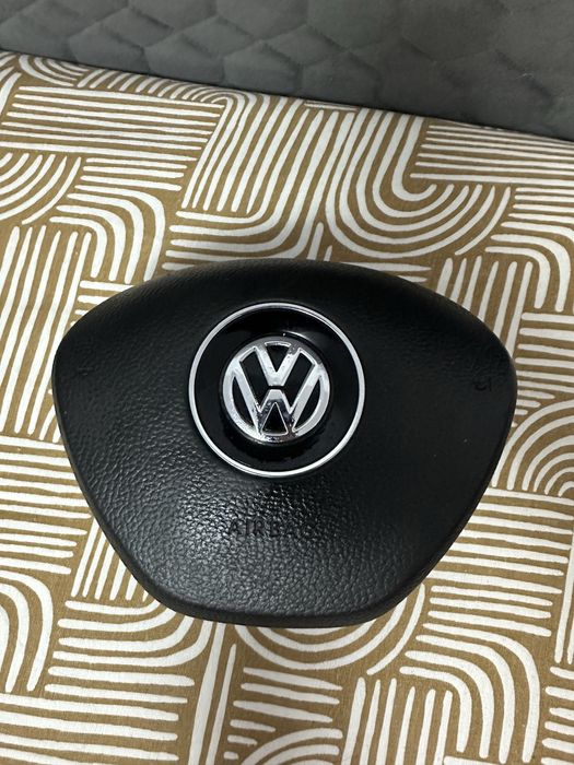 Volan Volkswagen Passat B8 / B6 / B7 / Golf VII / CC //