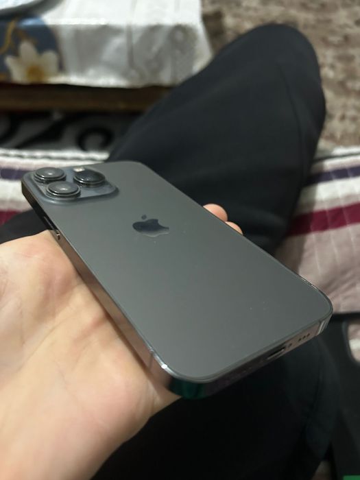 Продам айфон 13 про