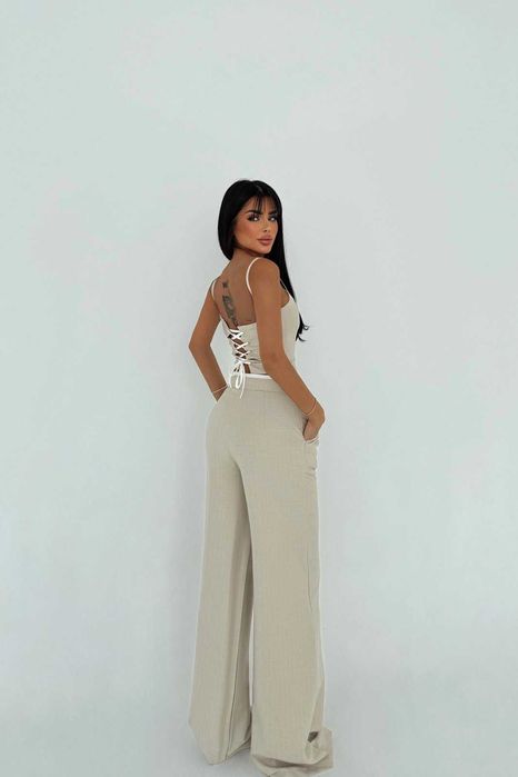 Костюм от две части