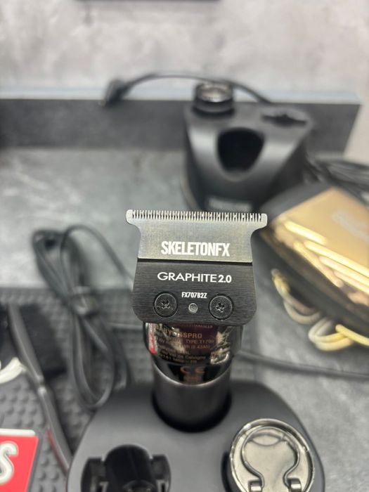 Продам триммер Babyliss-pro