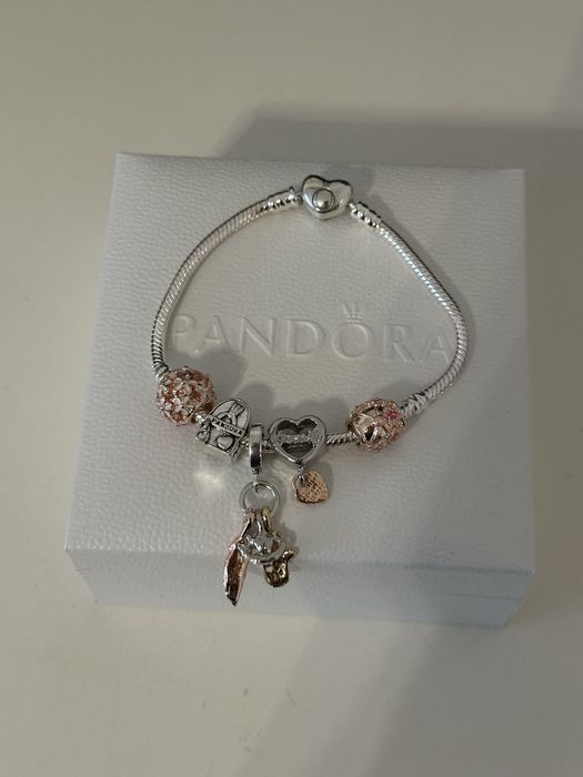 Bratara Pandora cu charmuri