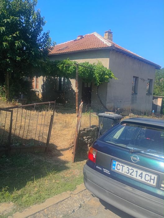 Продавам къща в Тополовград
