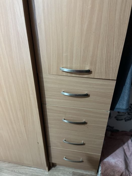 Продам шкаф в хорошем состоянии