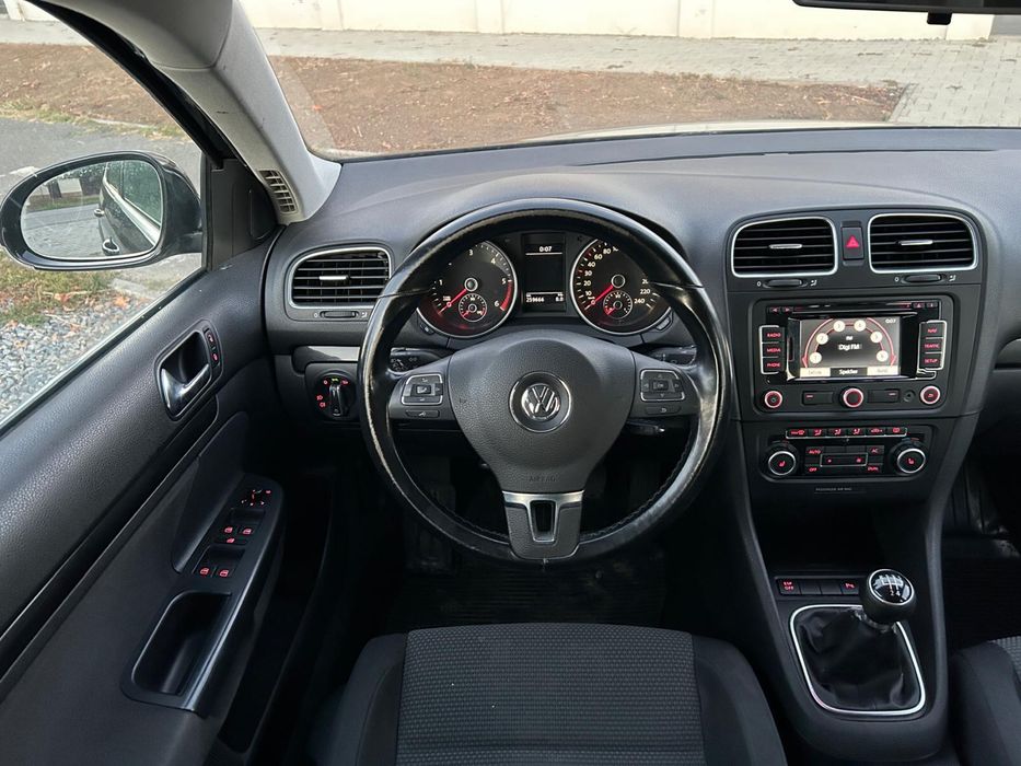 VOLKSWAGEN Golf 2011 — imagine 5