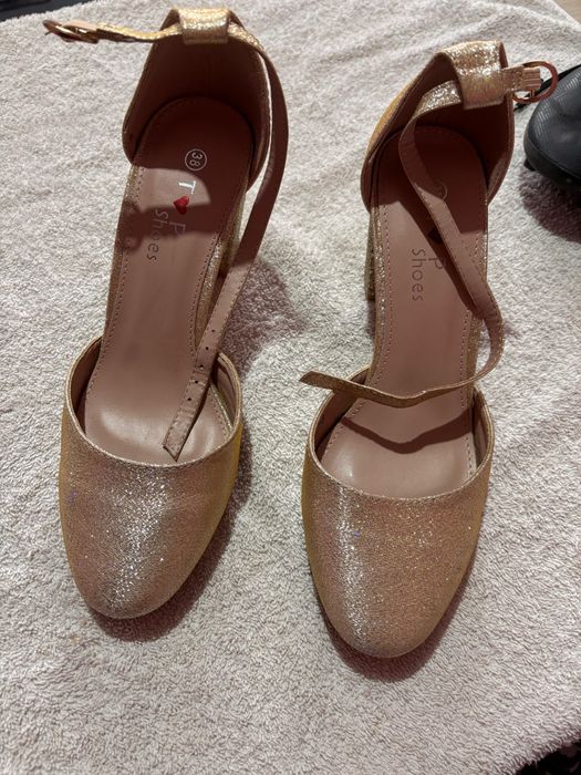 pantofi cu toc femei