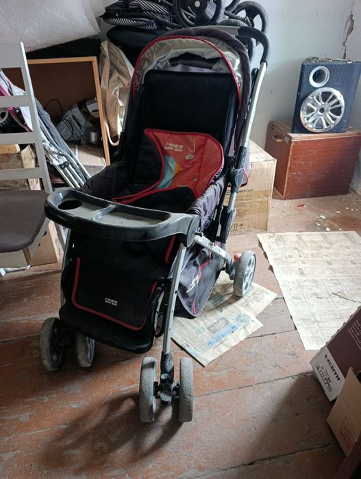 Отдам коляску даром