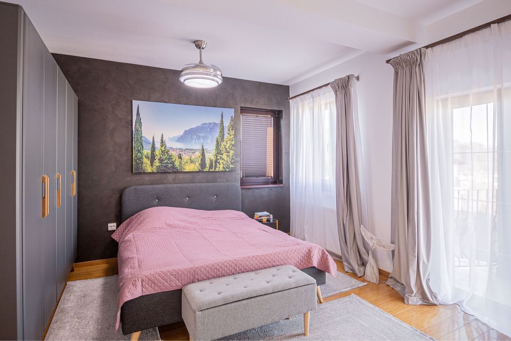 Casa de vanzare zona Bunnloc Sacele