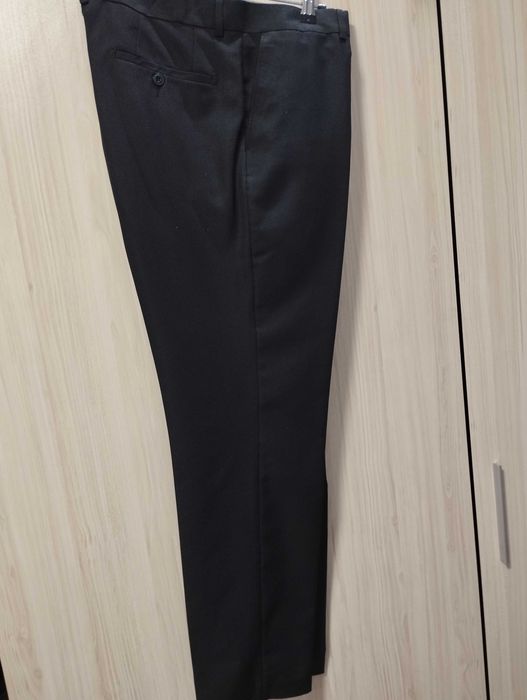 Мъжки черен костюм