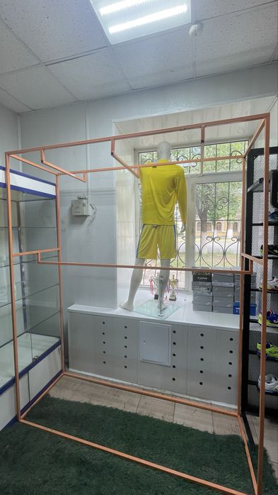 Продам рейл, манекены, примеречную