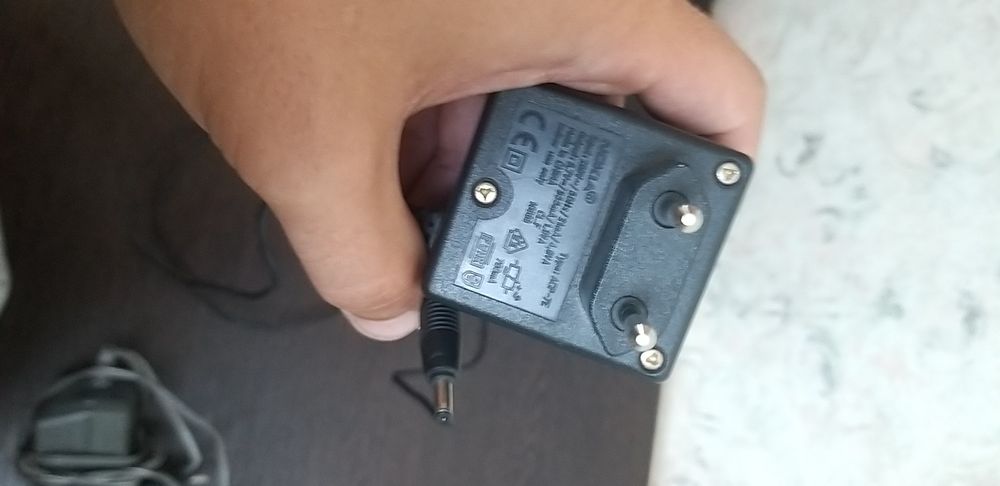 Продам зарядники