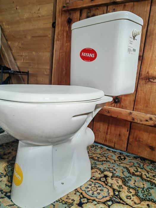 Set Monobloc WC Fayans Zoom (Vas + Rezervor + Capac) – Nou / Stare excelentă