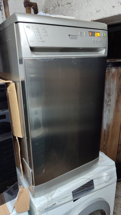 Миялни Hotpoint Ariston