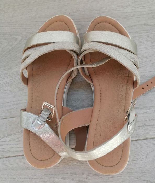2* sandale marimea 34