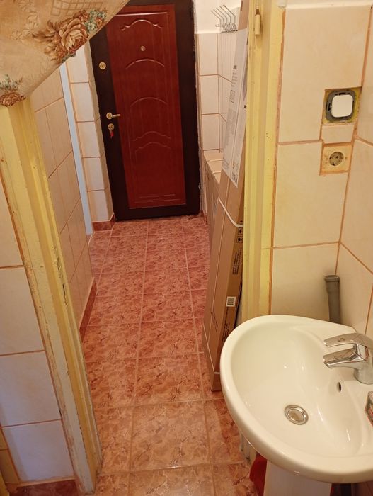 Vănd garsoniera  o camera