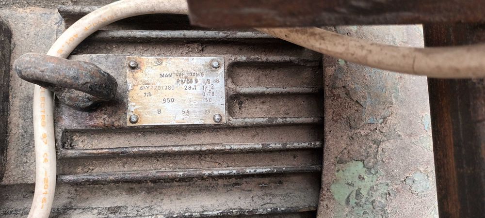 Motor Electric trifazic 7.5 kw 900 rpm