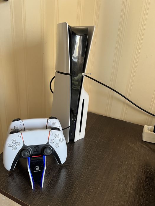 Play station 5slim