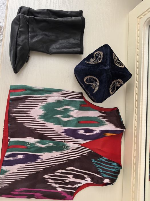 Узбекскии национальный костюм