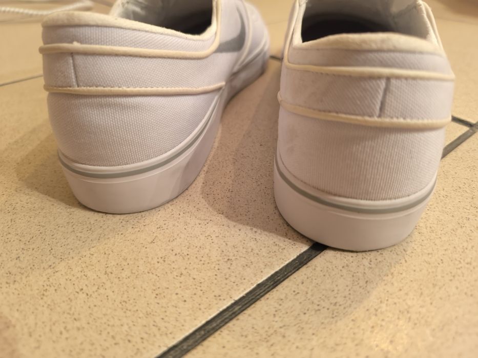 Маратонки  Найк, Nike