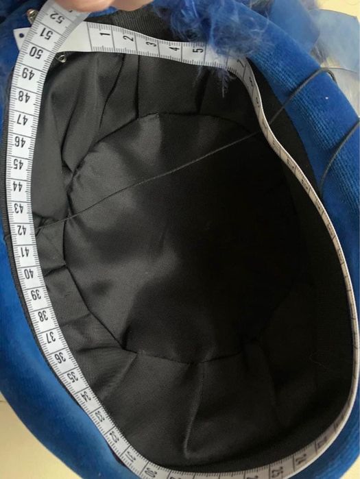 Toca / pălărie/ accesoriu de pus pe cap din catifea , nu Fandacsia