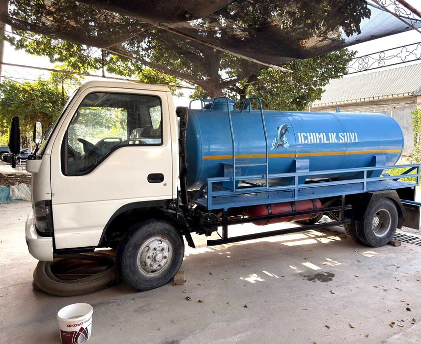 Isuzu Водовоз продаётся