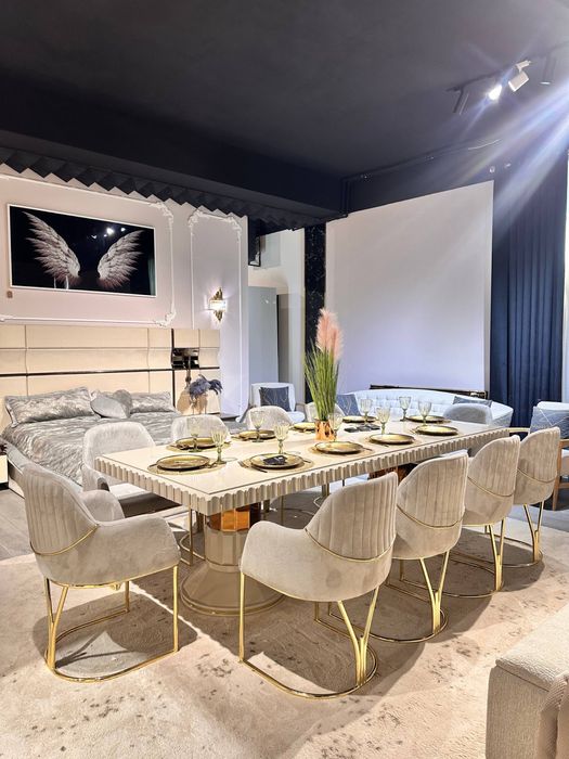 Стол со стульями клмплект