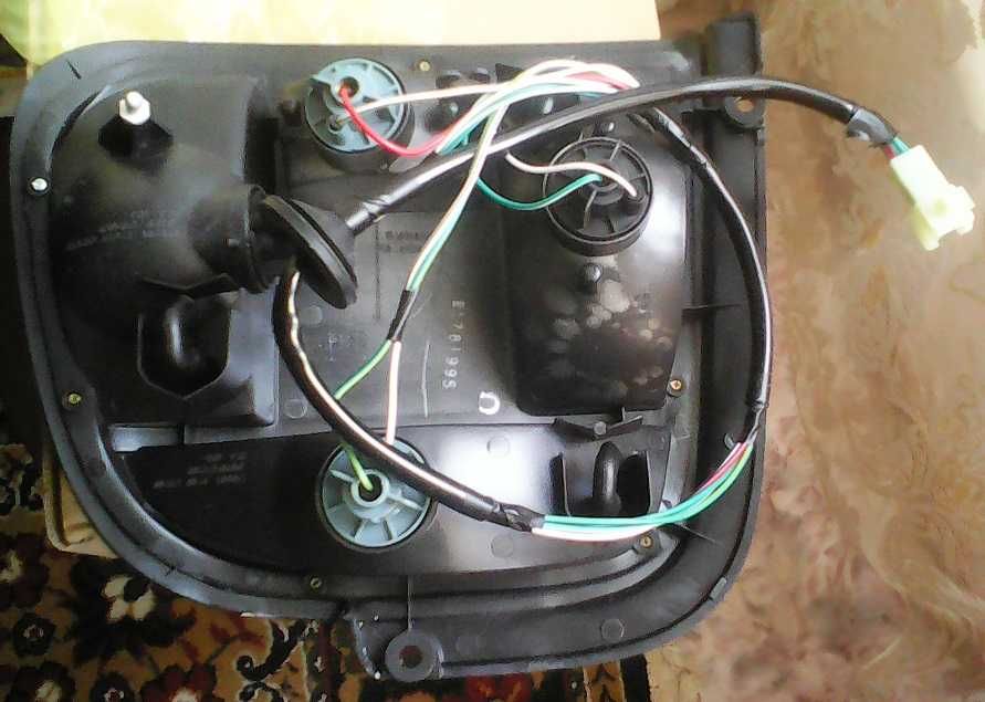 фонари Suzuki Baleno