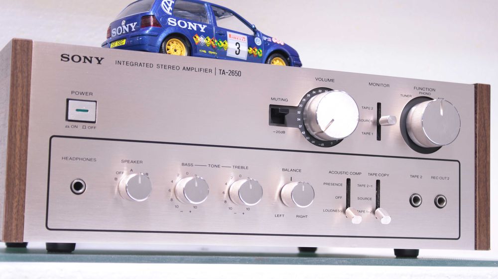 Statie/Amplificator Sony TA-2650.
