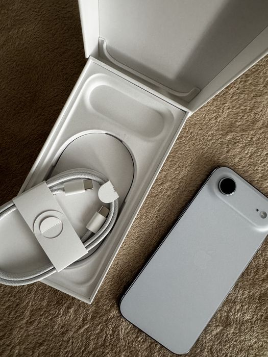 iPhone Air 256GB Sky Blue