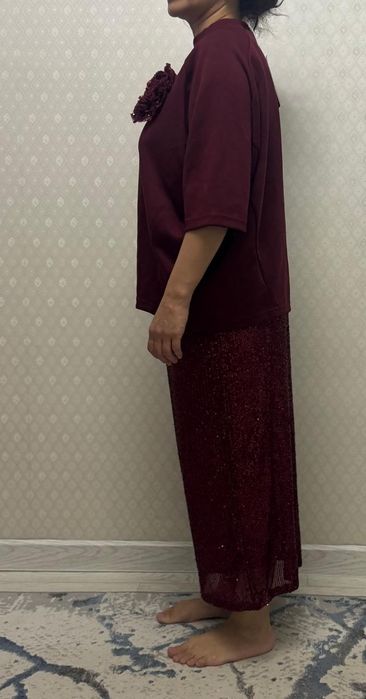 Продам новое женское платье