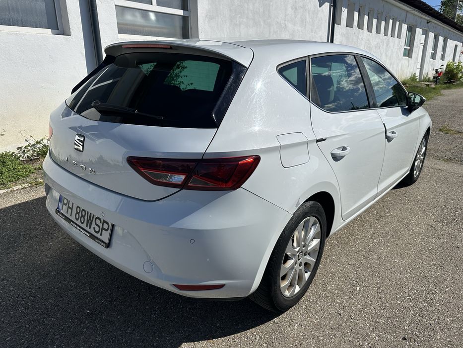 Seat Leon 1.6tdi euro6 fab 2013. Faruri led,interior piele. Usor avariat fata. Se poate deplasa pe orice distanta