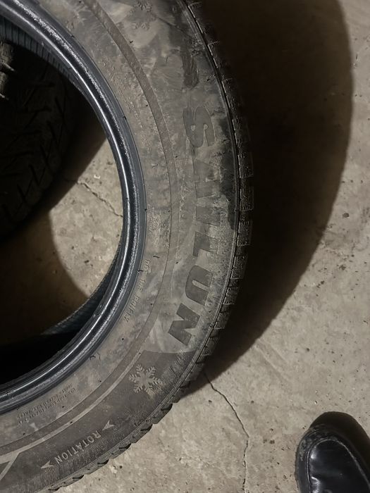 Шины зимние б/у 235/65/17