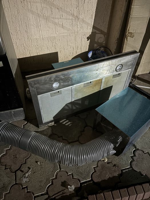 Кухонная вытяжка