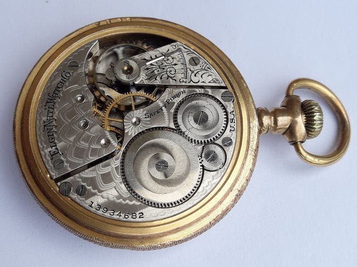 Рядък античен джобен часовник Elgin с масонски символи – около 1910 г.