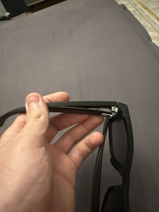 Продам очки ray ban 1 gen не рабочие