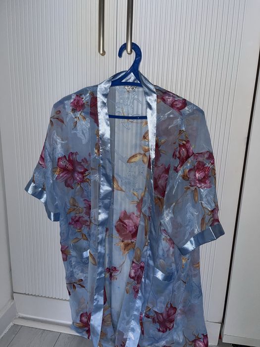 Продам шелковый пеньюар