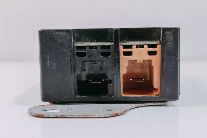 Modul  AMPLIFICATOR ANTENA 5M0035570B Volkswagen VW Golf a 6-a genera