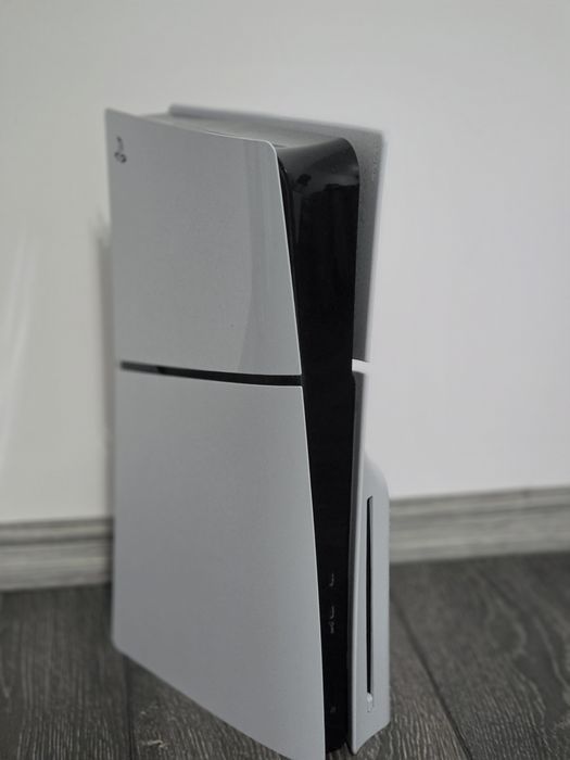 Vand PS5 Slim Impecabil