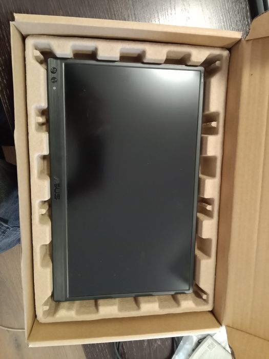 Монитор ASUS MB169CK