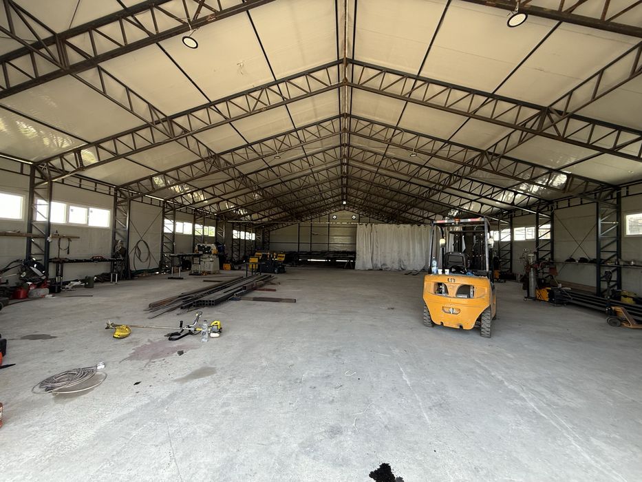Teren industrial 30000 mp si hale-1400 mp+ platforma betonata 1300 mp